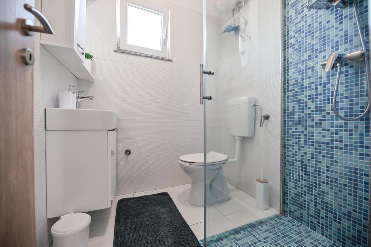 Ferienwohnung Remi Sukošan Exterior foto