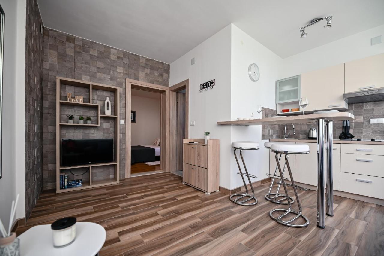 Ferienwohnung Remi Sukošan Exterior foto