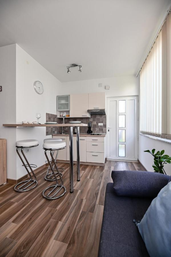 Ferienwohnung Remi Sukošan Exterior foto